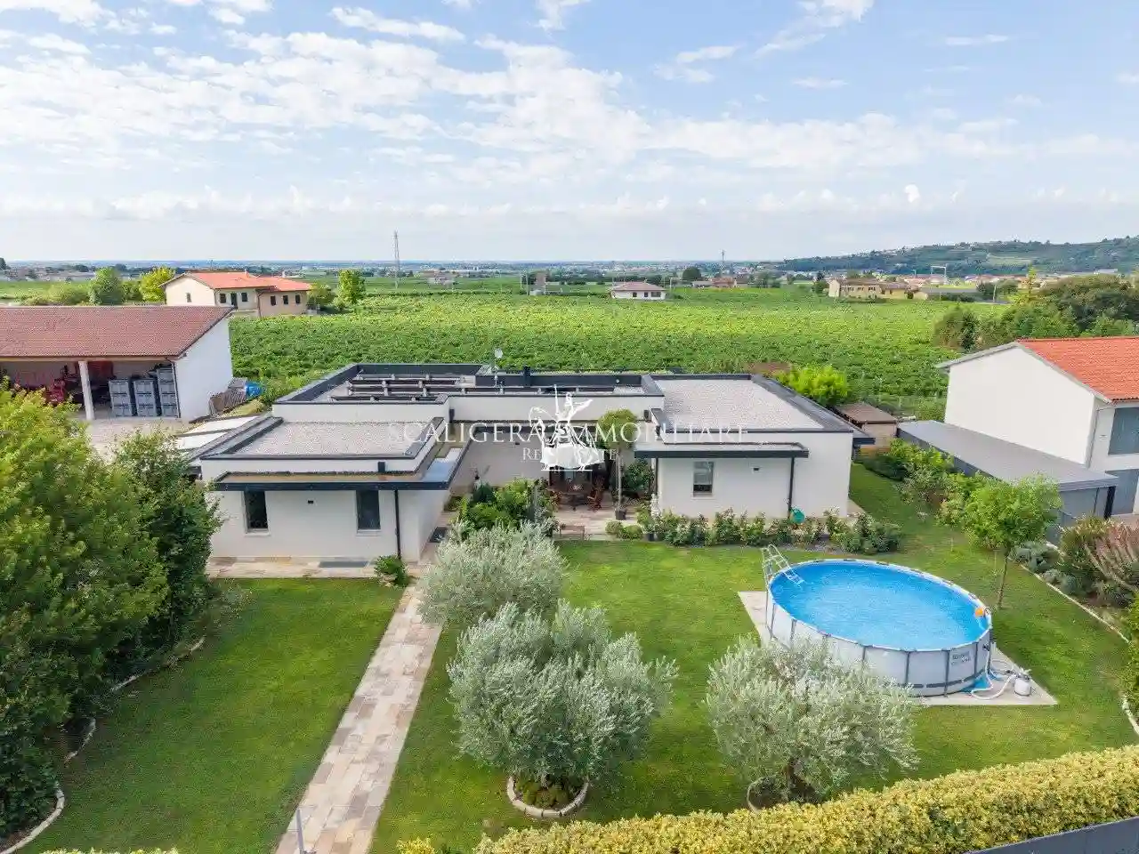 Villa - foto 2