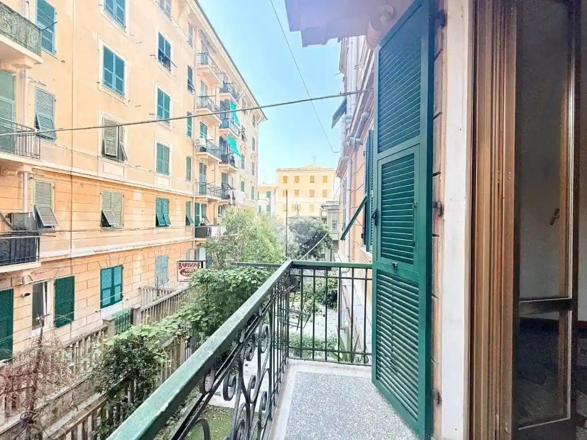 Appartamento in vendita a Genova