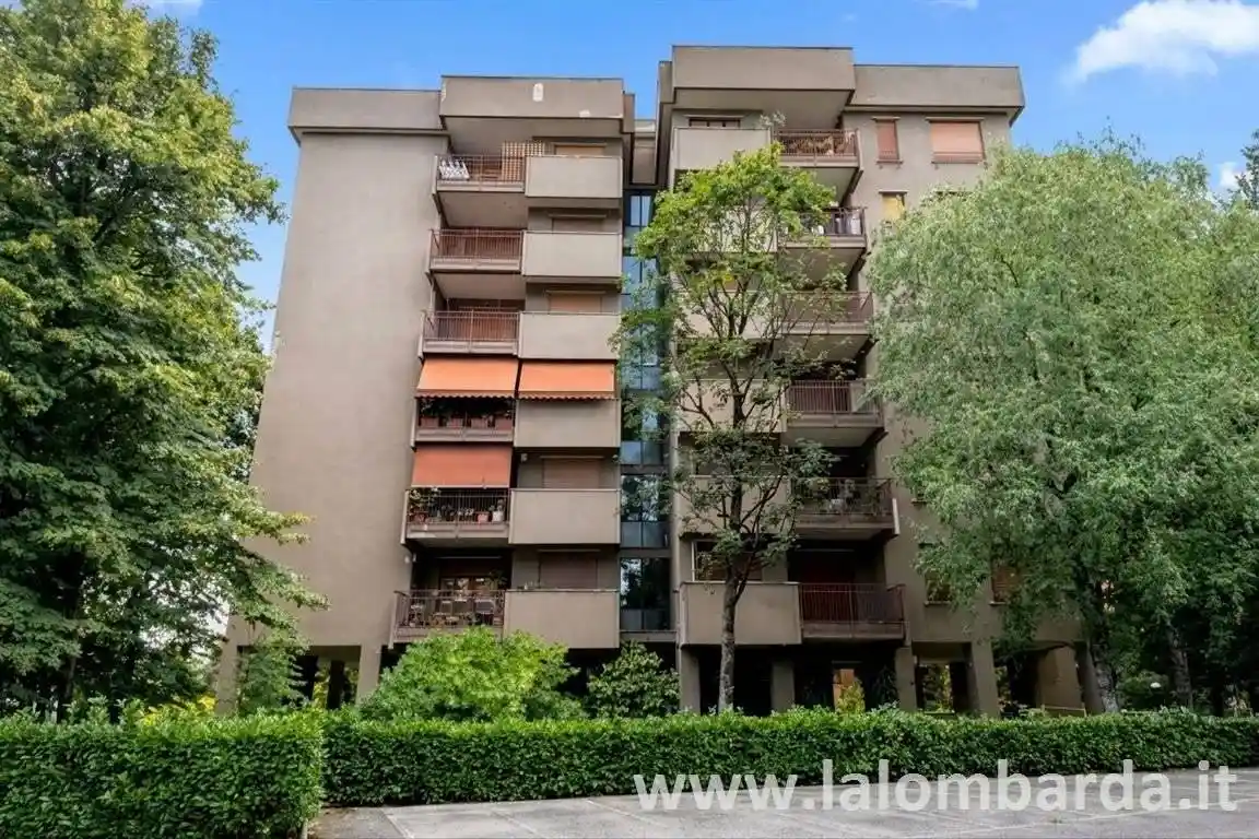 Appartamento in vendita a Monza
