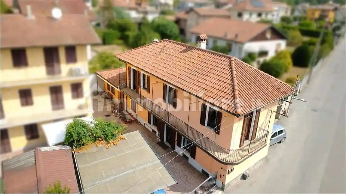 Casa indipendente in vendita a Gozzano