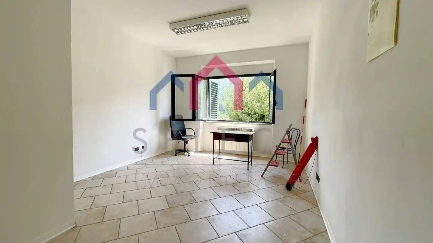 Appartamento in vendita a Borgo a Mozzano