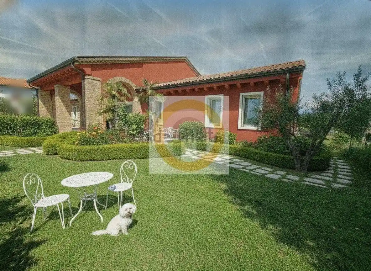 Villa in vendita a Bassano del Grappa