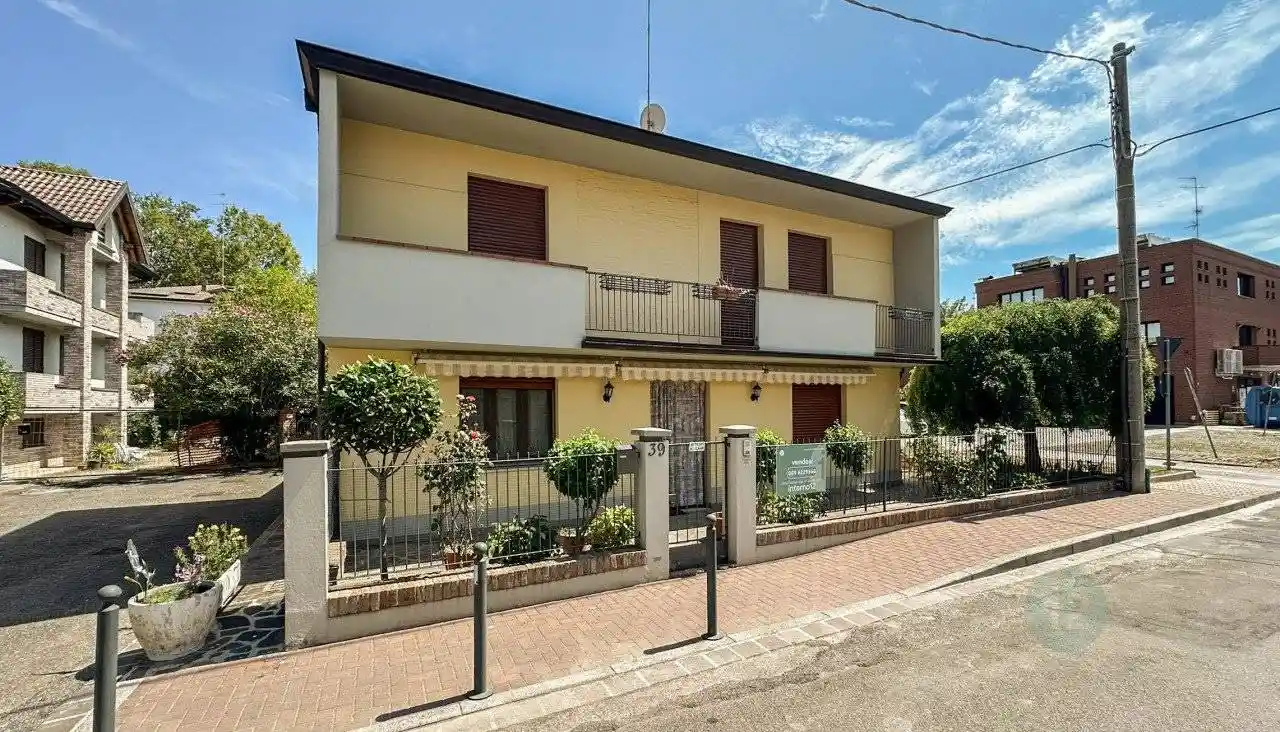 Casa indipendente in vendita a Carpi