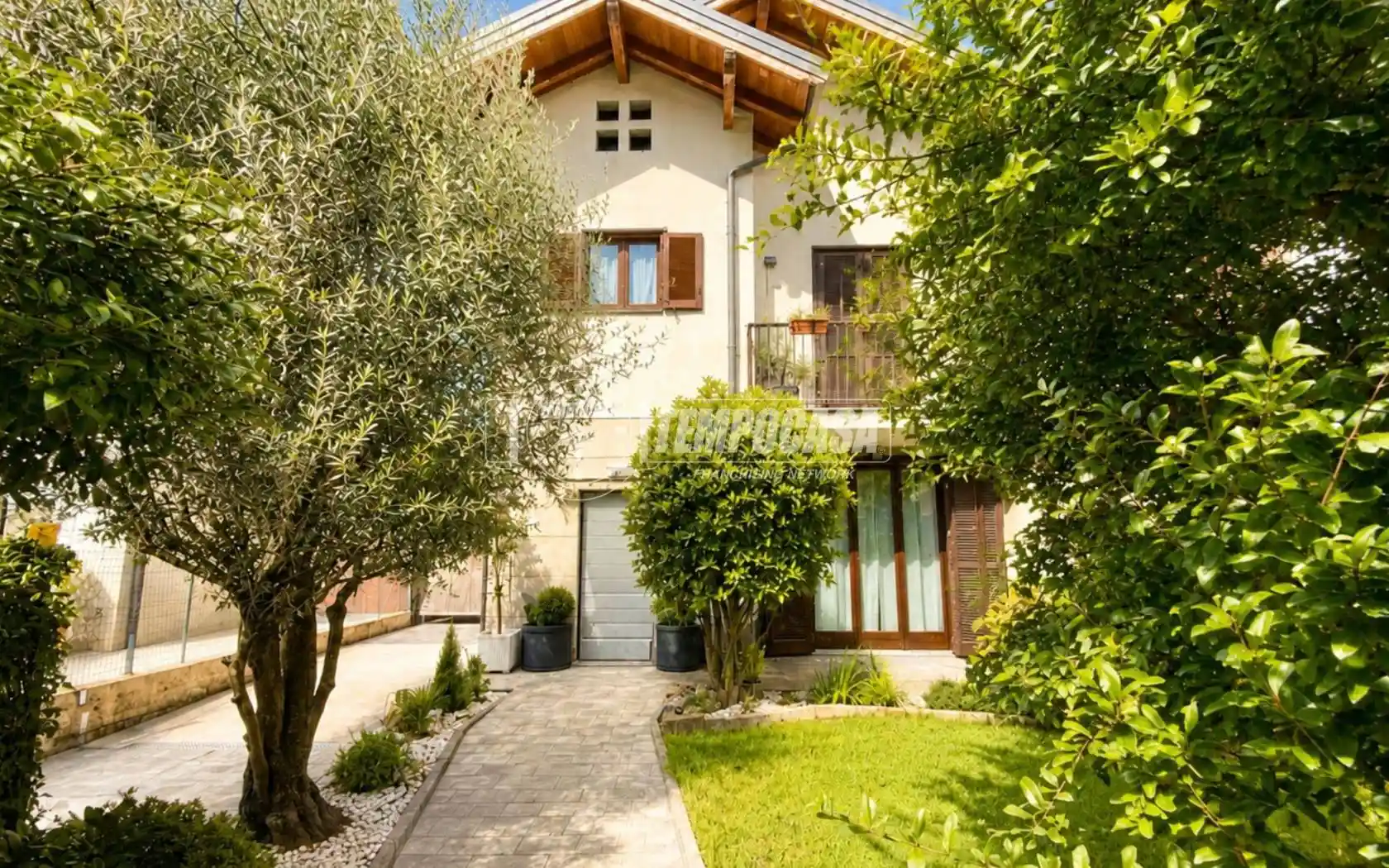 Villetta a schiera in vendita a Correzzana