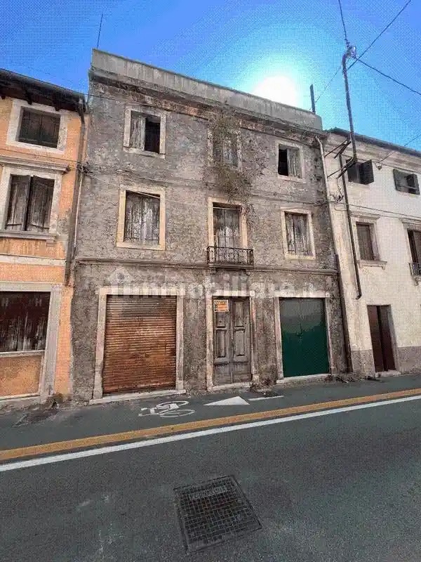 Casa indipendente in vendita a Vittorio Veneto
