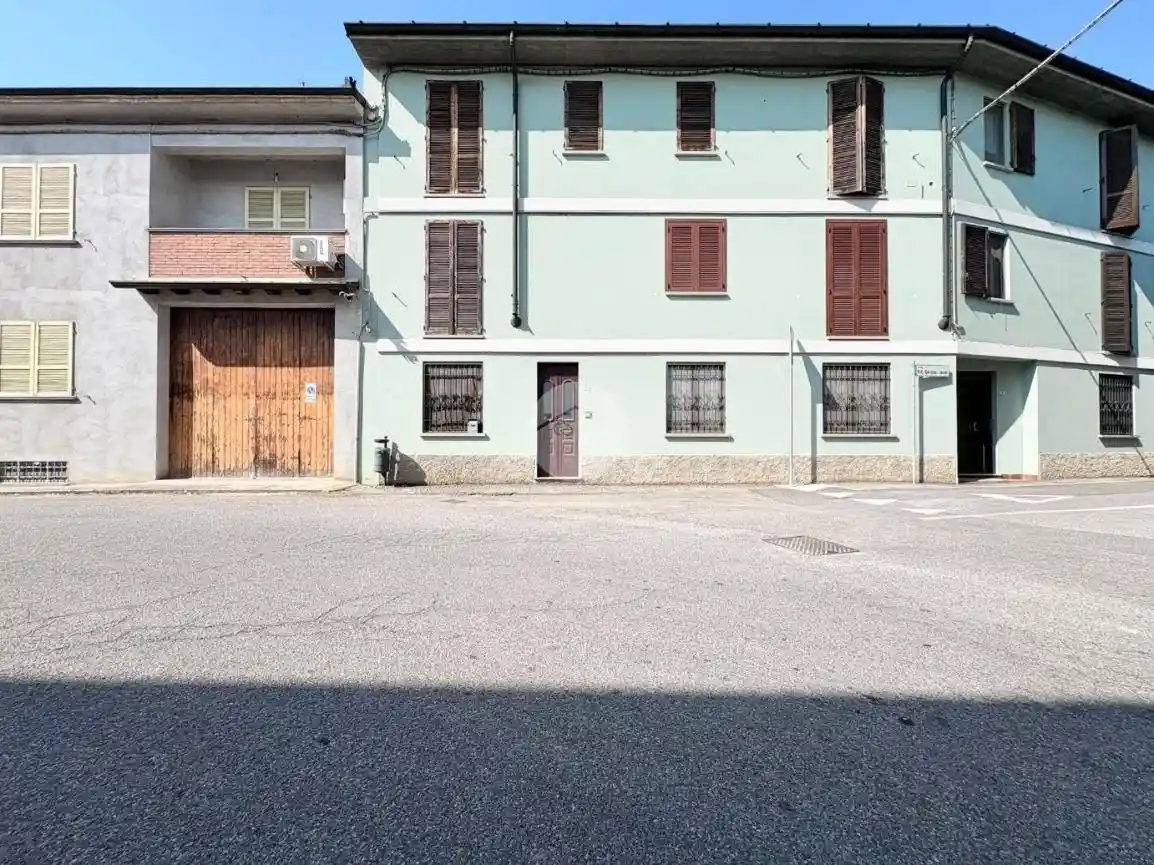 Casa indipendente in vendita a Sesto ed Uniti