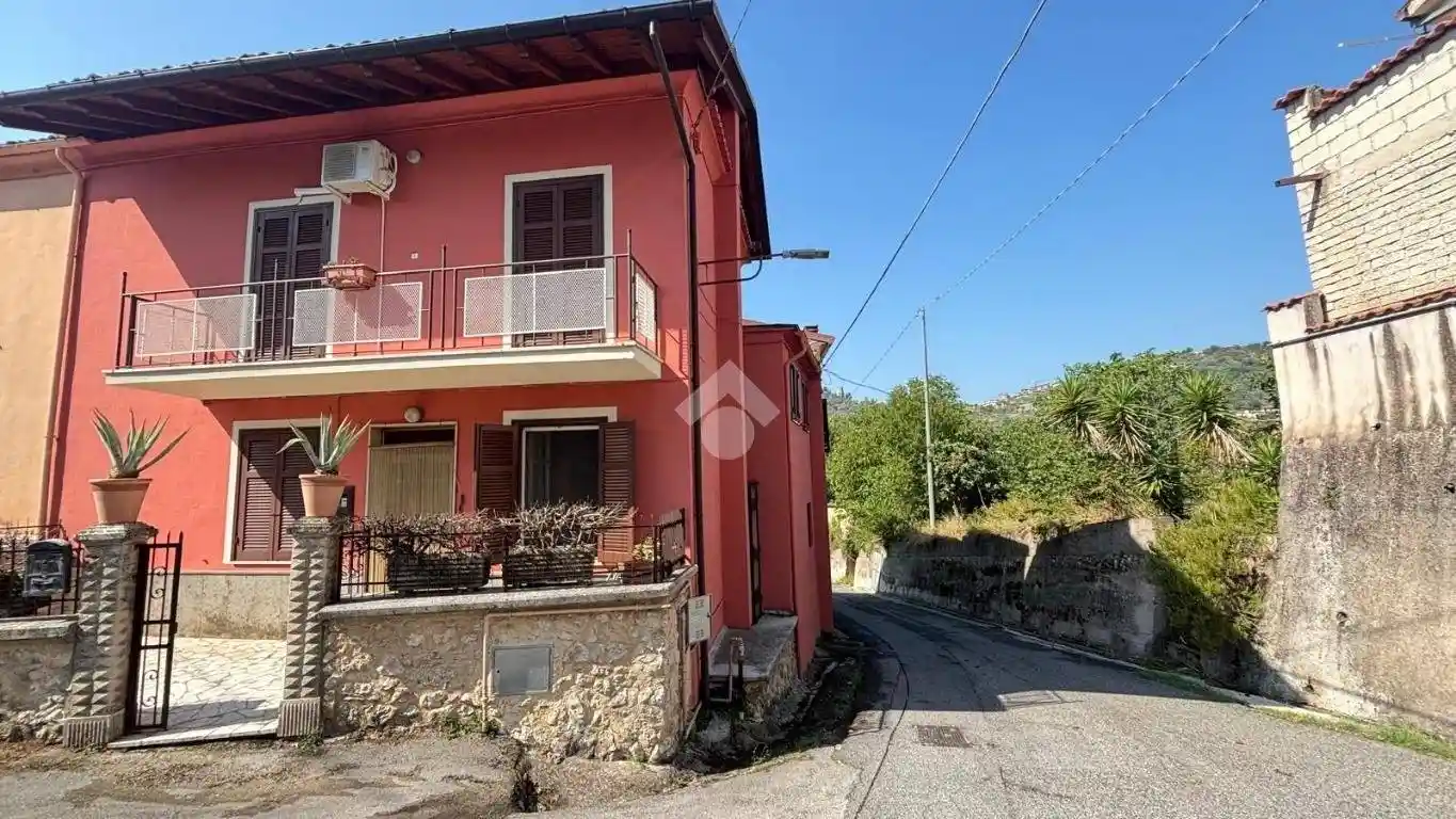 Casa indipendente in vendita a Monte San Giovanni Campano