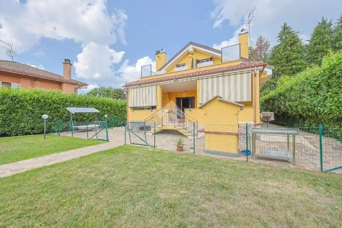 Villa - foto 2