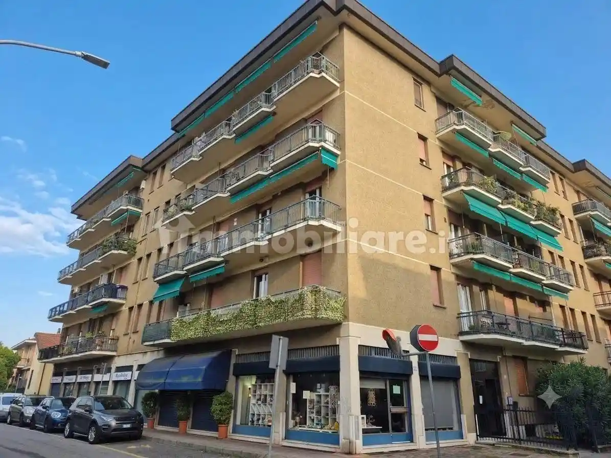 Appartamento in affitto a Arese