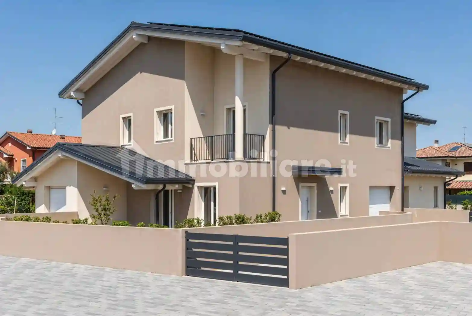 Villa - foto 2