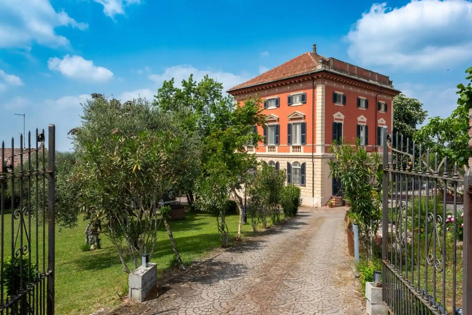 Villa in vendita a Tortona