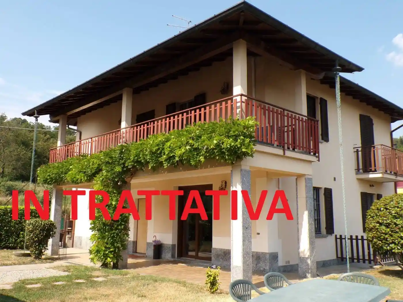 Villa in vendita a Besozzo