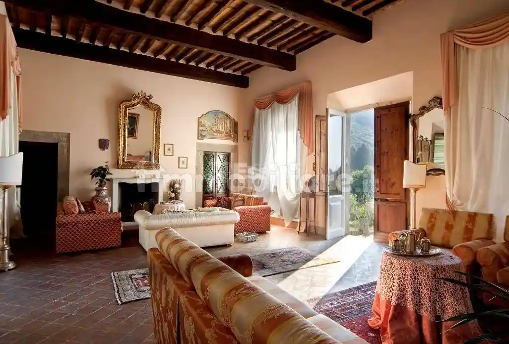Villa in vendita a Lucca