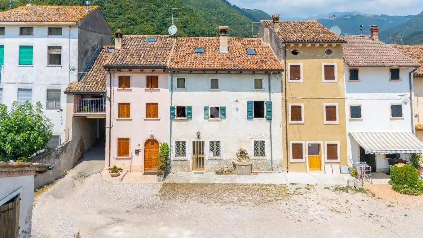 Rustico - Casale in vendita a Badia Calavena