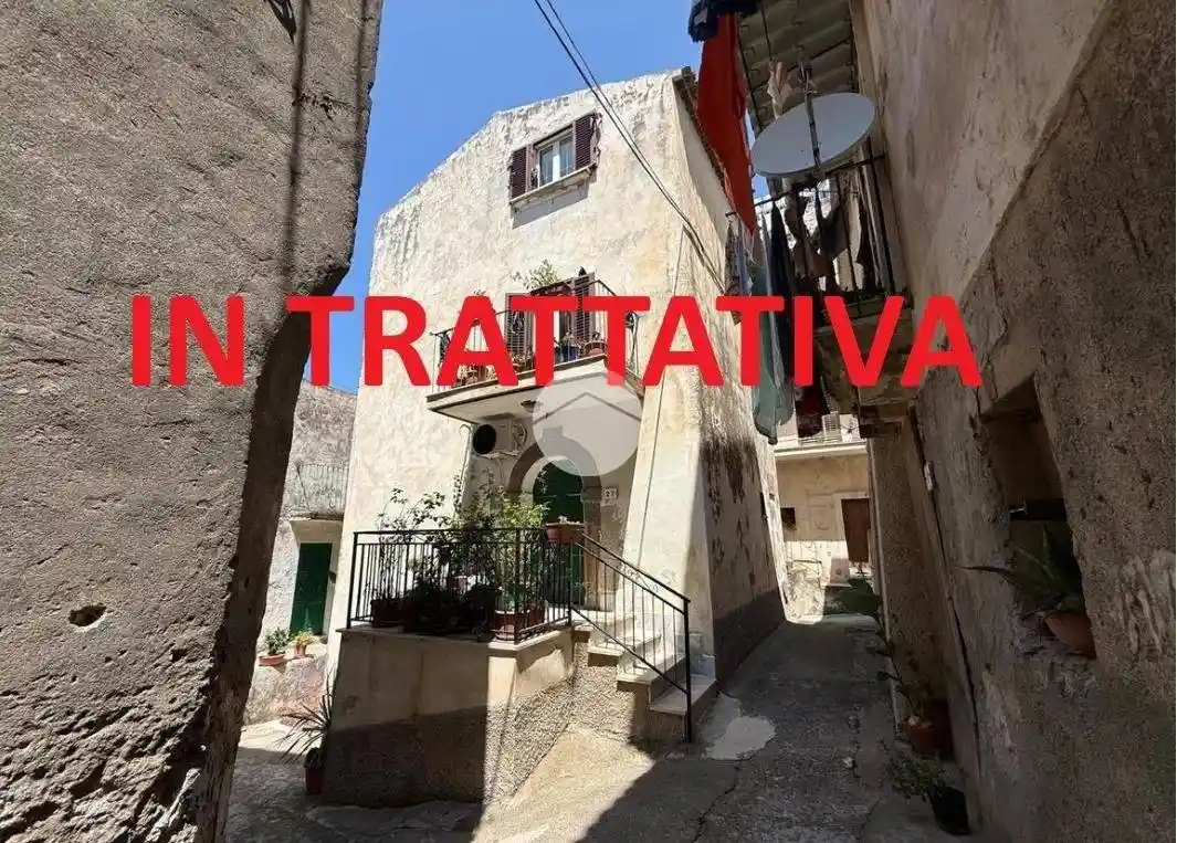 Appartamento in vendita a Paola