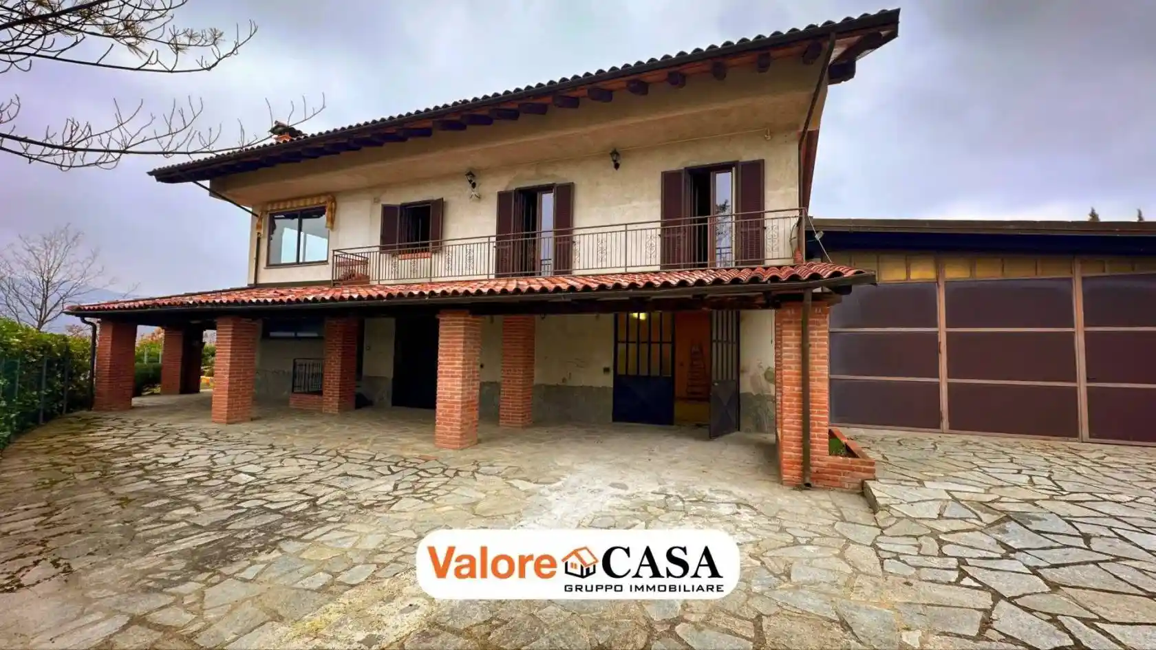 Villa in vendita a Montechiaro d'Acqui