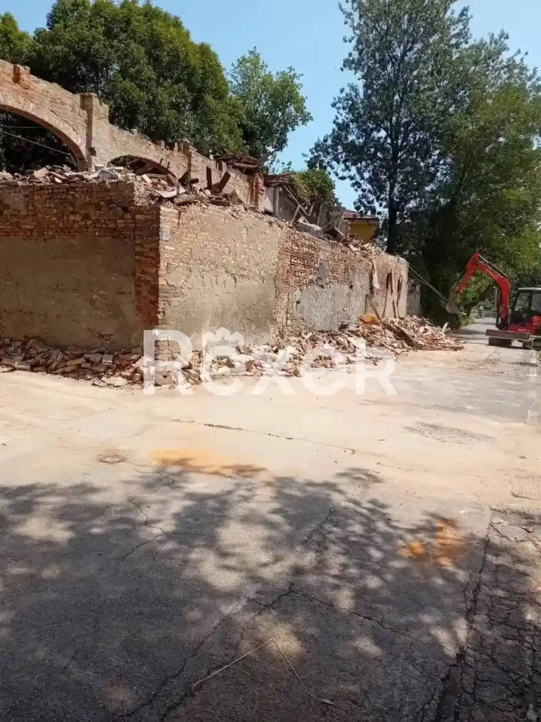 Rustico - Casale in vendita a Castelnuovo Rangone