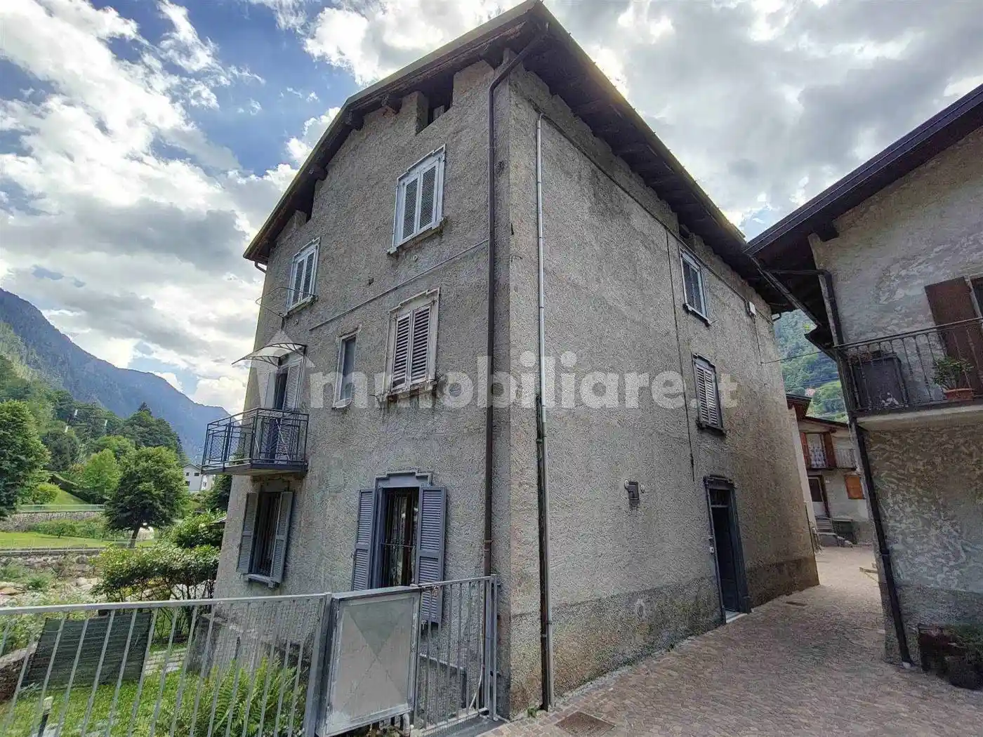 Appartamento in vendita a Branzi
