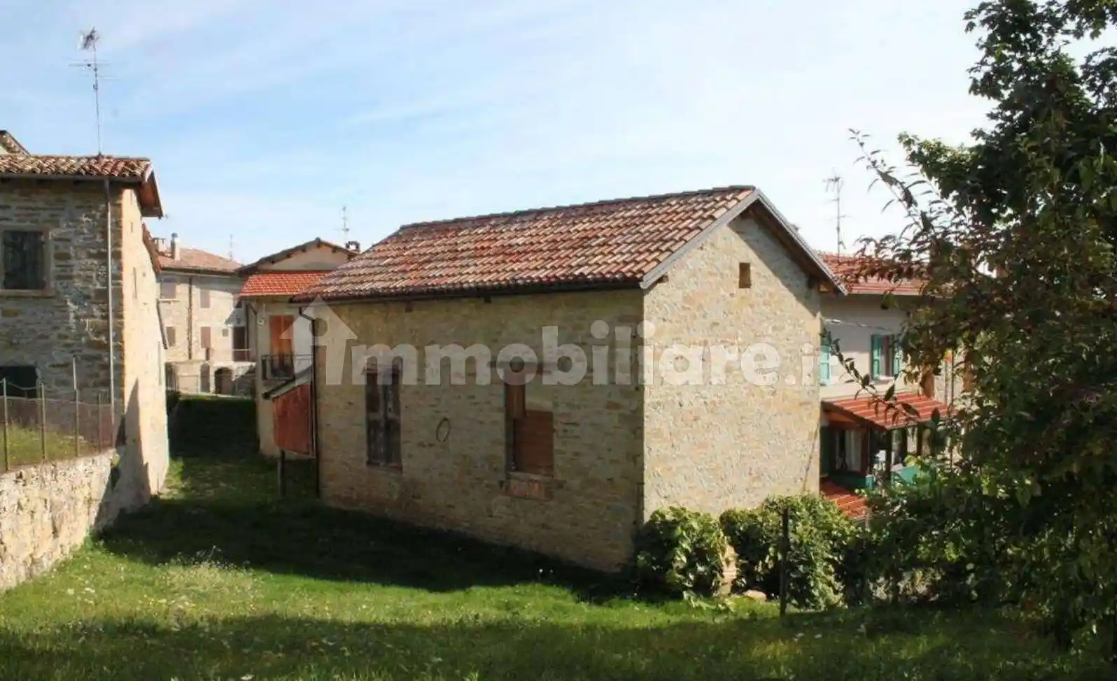 Casa indipendente in vendita a Neviano degli Arduini