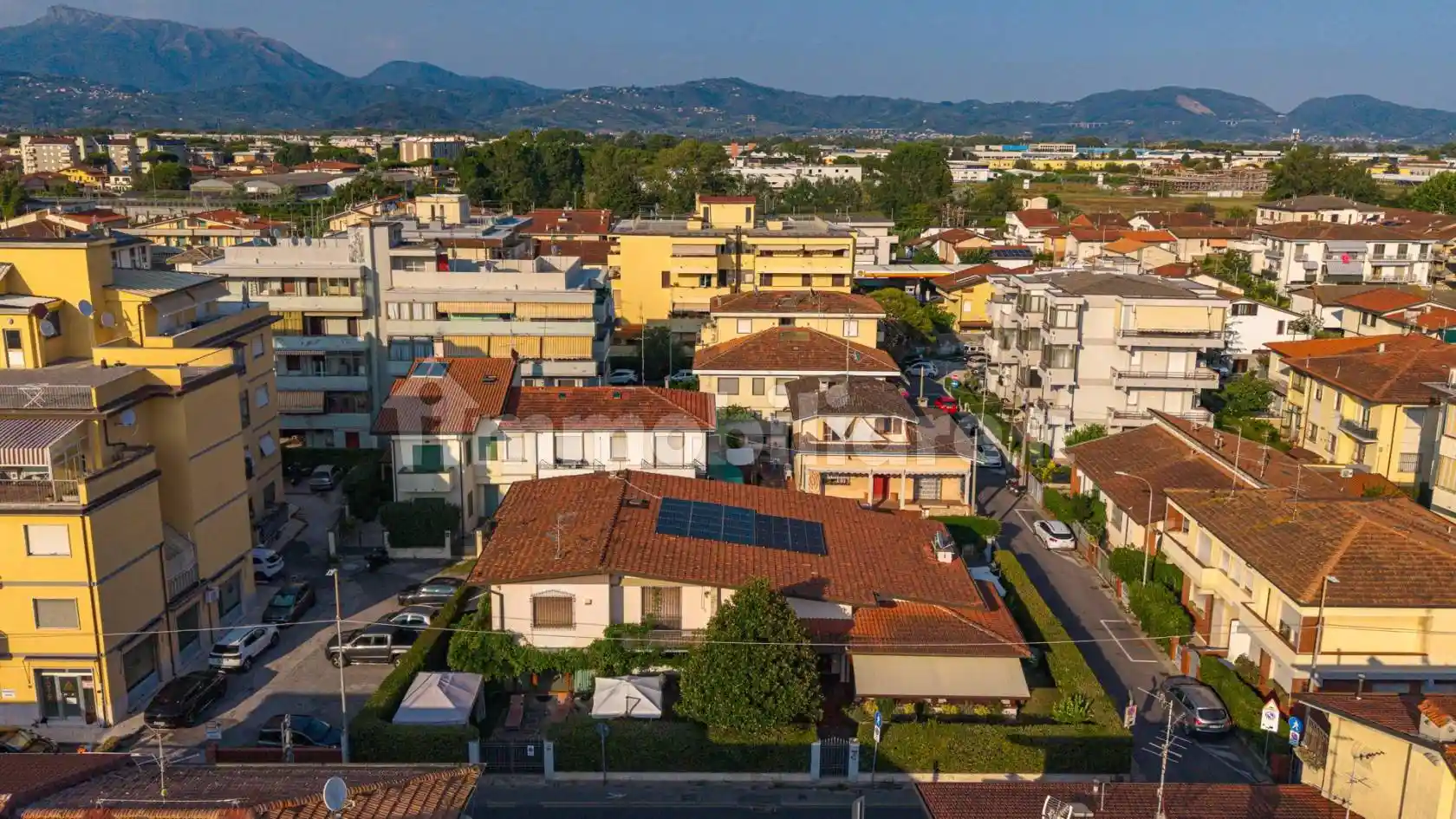 Villa in vendita a Viareggio