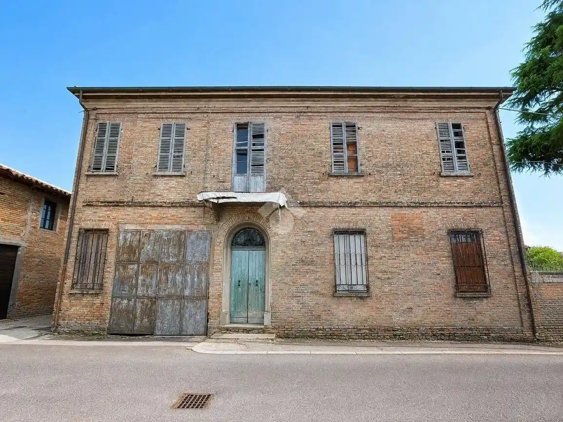Rustico - Casale in vendita a Ravenna