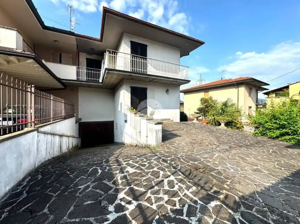 Villa in vendita a Capriolo