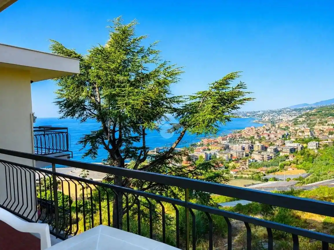 Appartamento in vendita a Santo Stefano al Mare