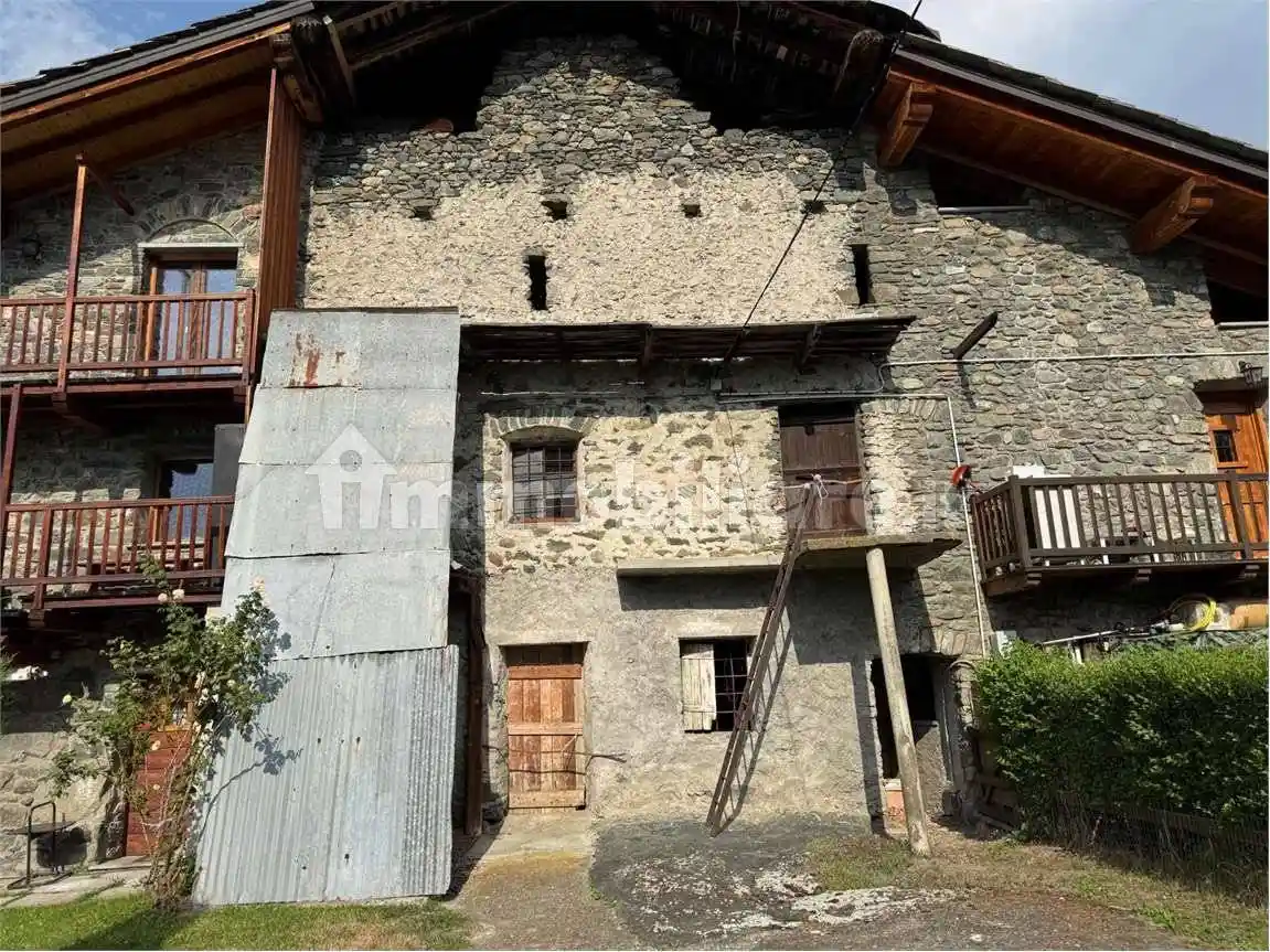 Rustico - Casale in vendita a Saint-Vincent