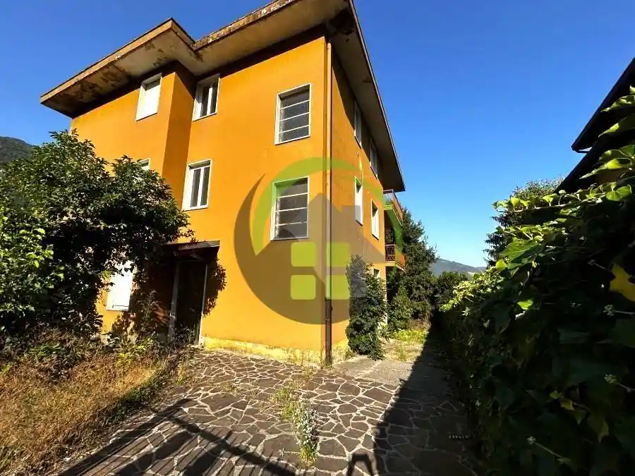 Casa indipendente in vendita a Albino