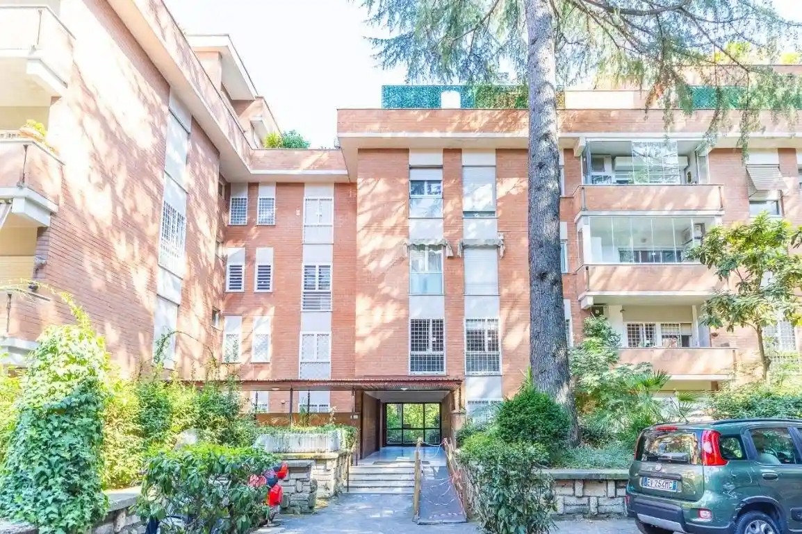 Appartamento in vendita a Roma