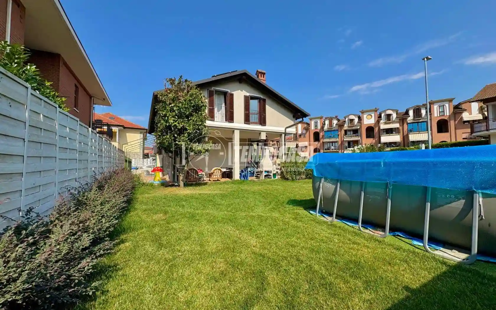 Villa - foto 2