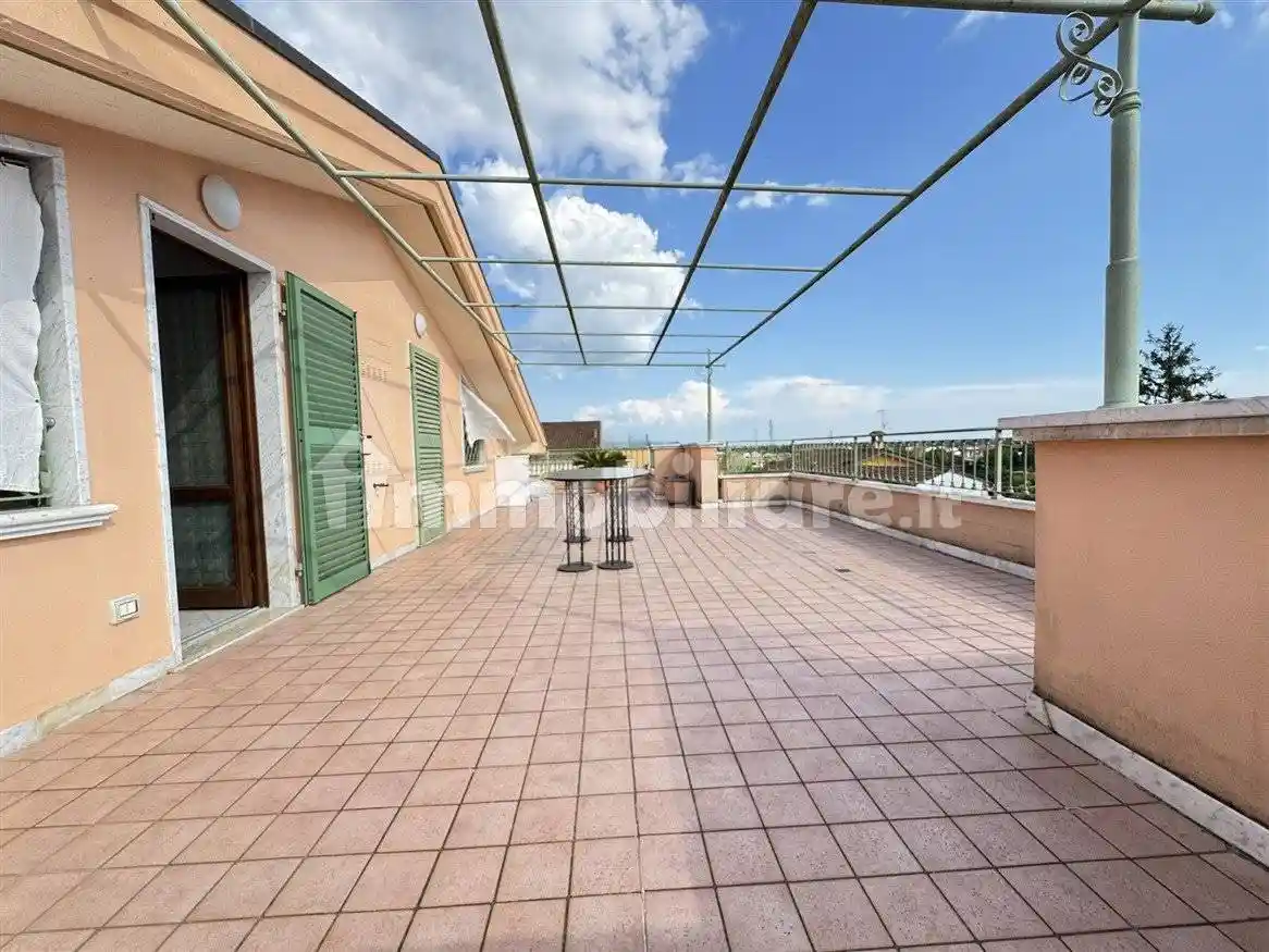 Appartamento in vendita a Massa