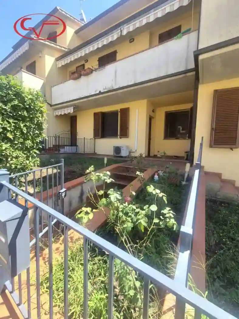 Villetta a schiera - foto 2