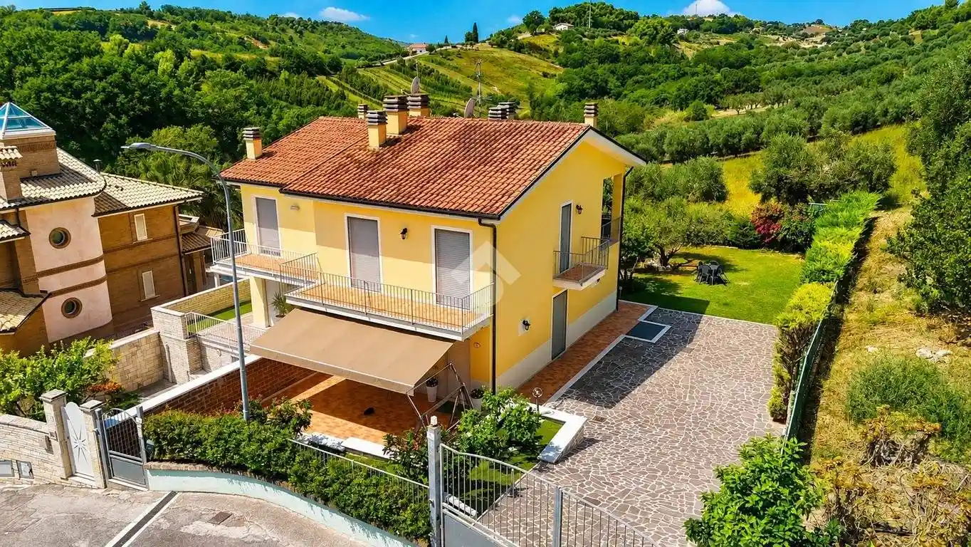 Villa in vendita a Grottammare