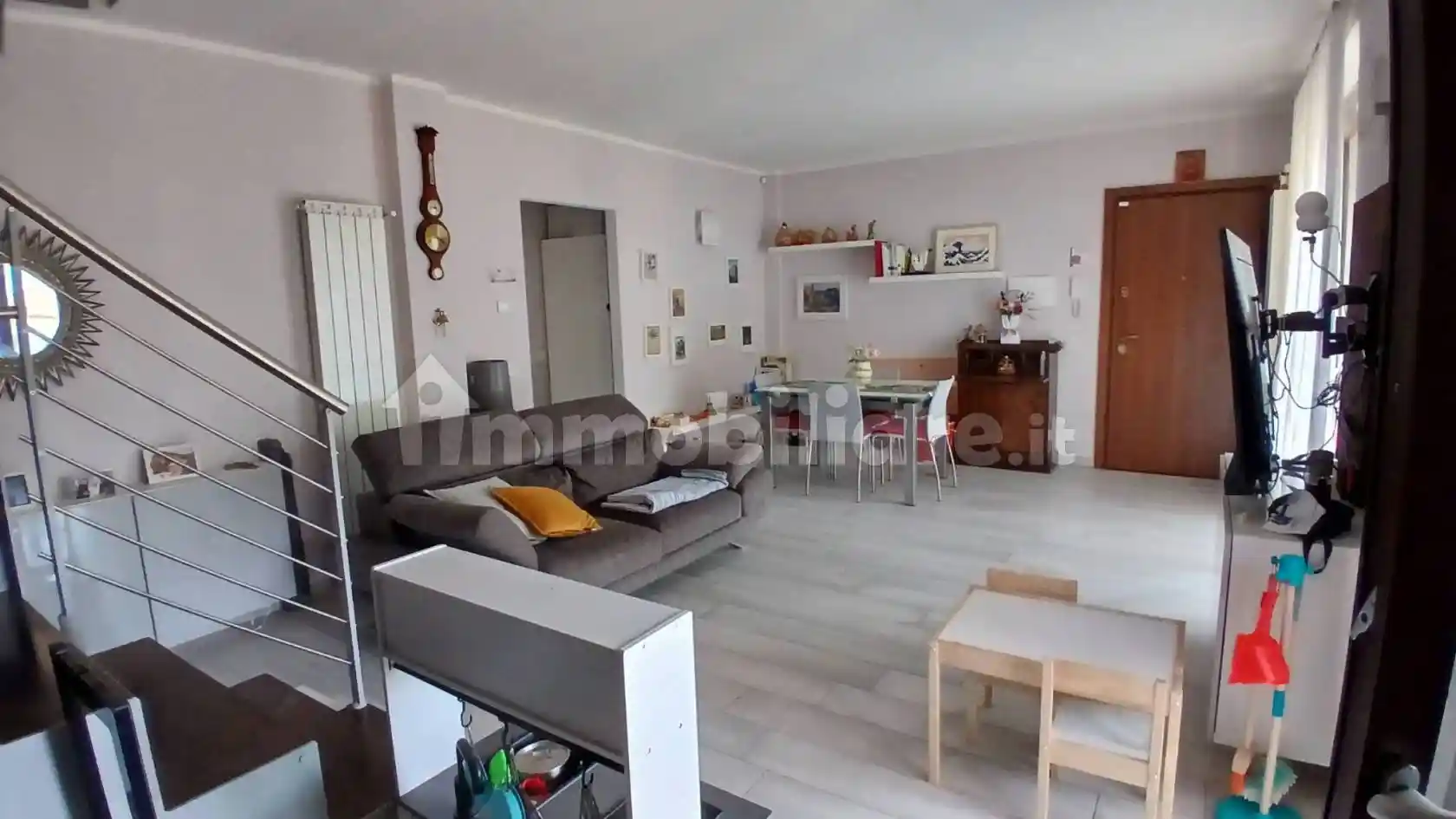 Appartamento in vendita a Laveno-Mombello