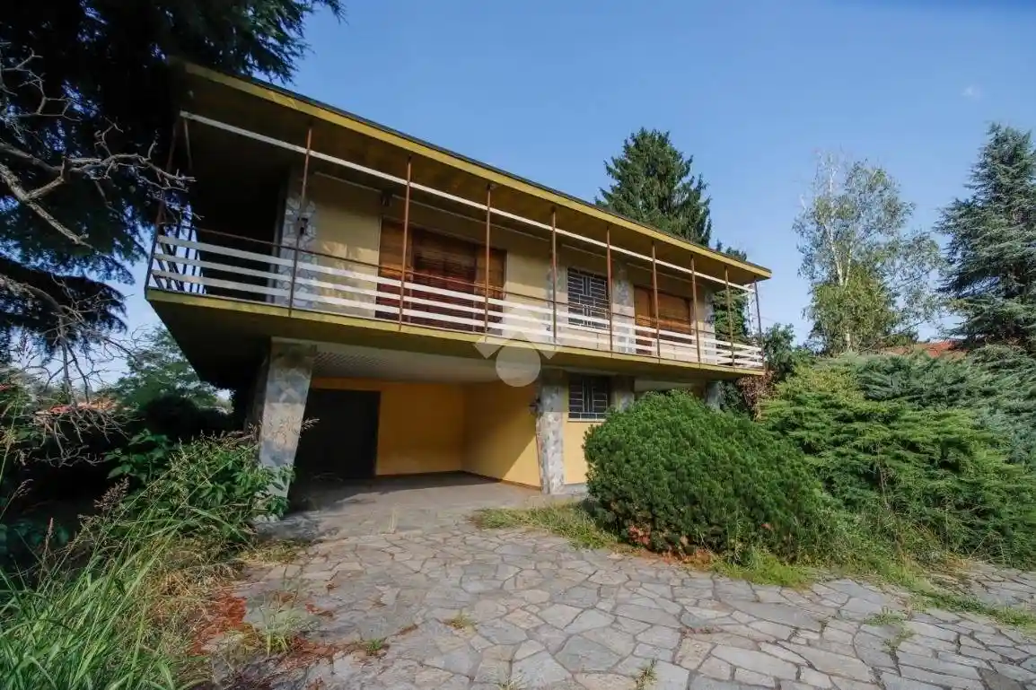 Villa in vendita a Lombardore