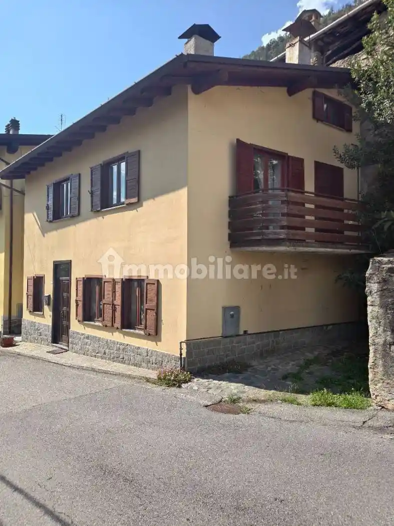 Casa indipendente in vendita a Tresivio