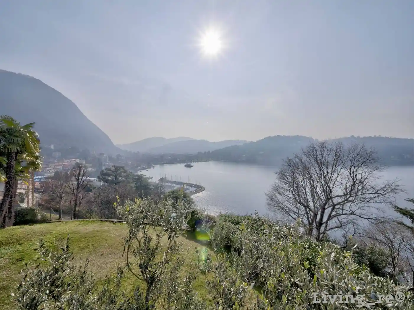 Villa in vendita a Laveno-Mombello