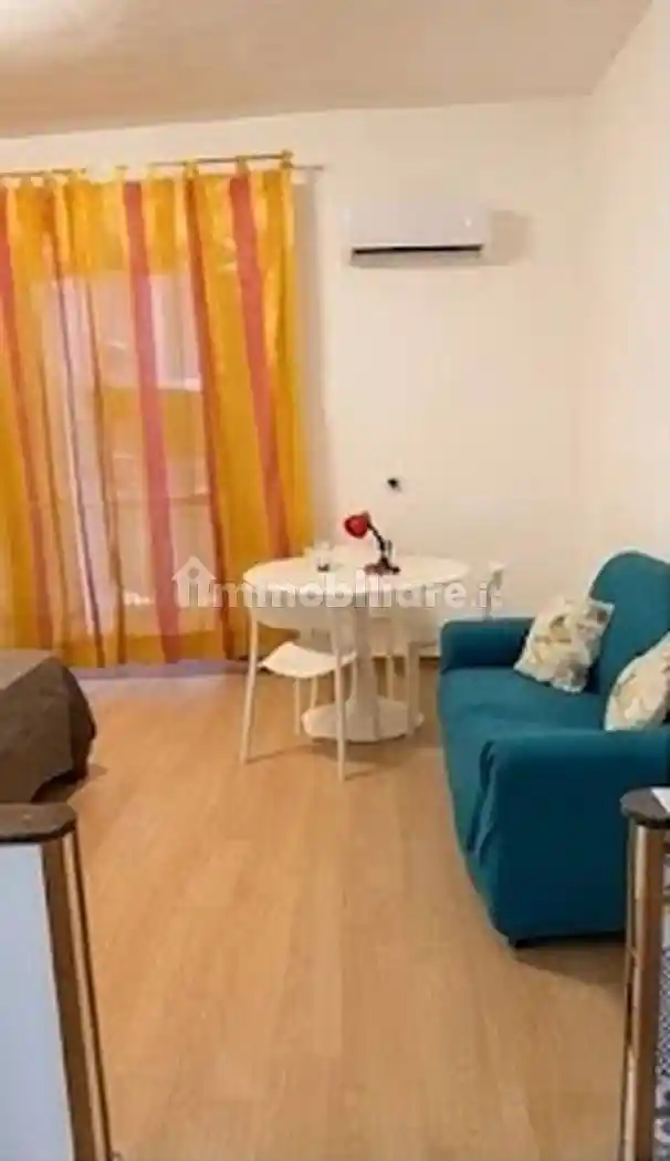 Appartamento in affitto a Napoli