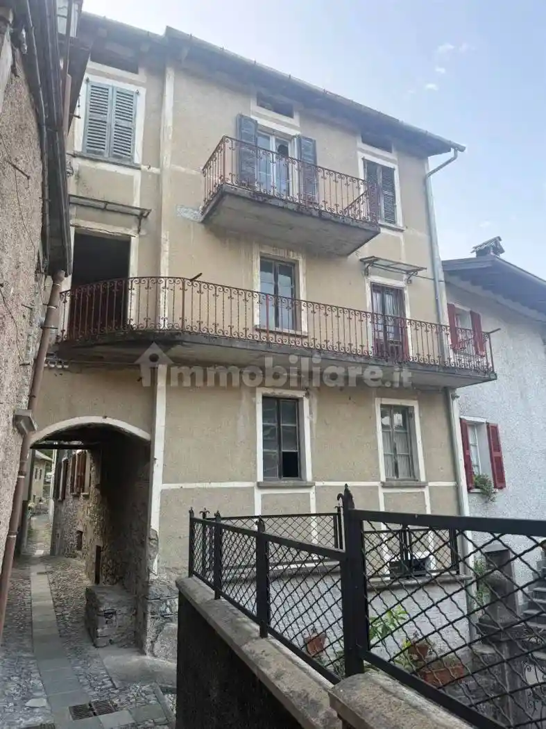 Casa indipendente in vendita a Perledo