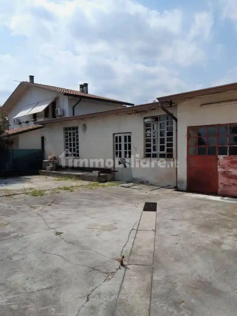 Rustico - Casale in vendita a Thiene