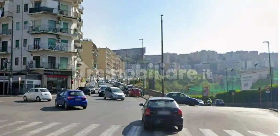 Appartamento in affitto a Napoli