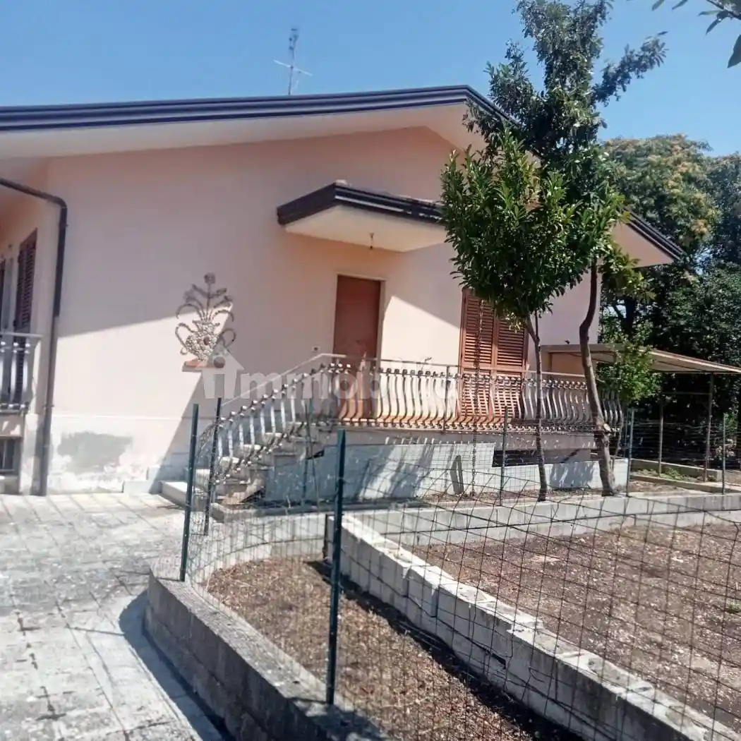 Villa in vendita a San Giorgio del Sannio