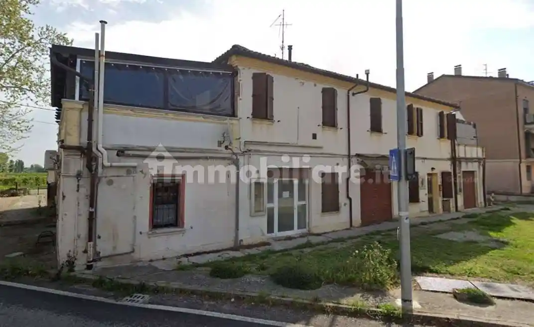 Casa indipendente in vendita a Ferrara