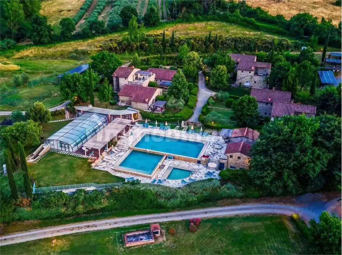 Rustico - Casale in vendita a Casole d'Elsa
