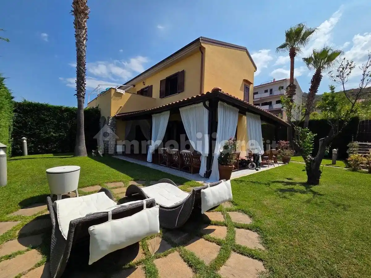 Villa in vendita a Sangineto