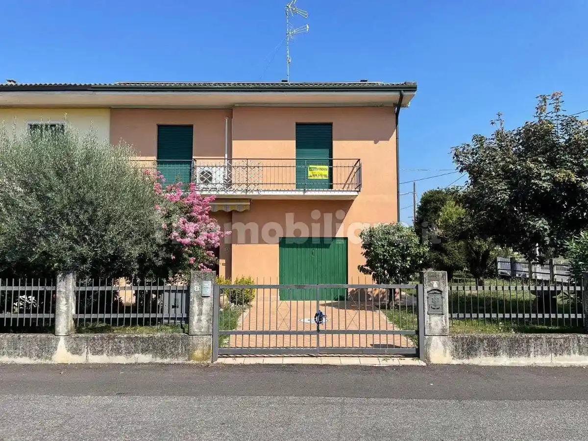 Villa in vendita a Comezzano-Cizzago