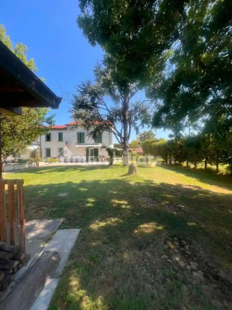 Villa in vendita a Sant'Agata sul Santerno