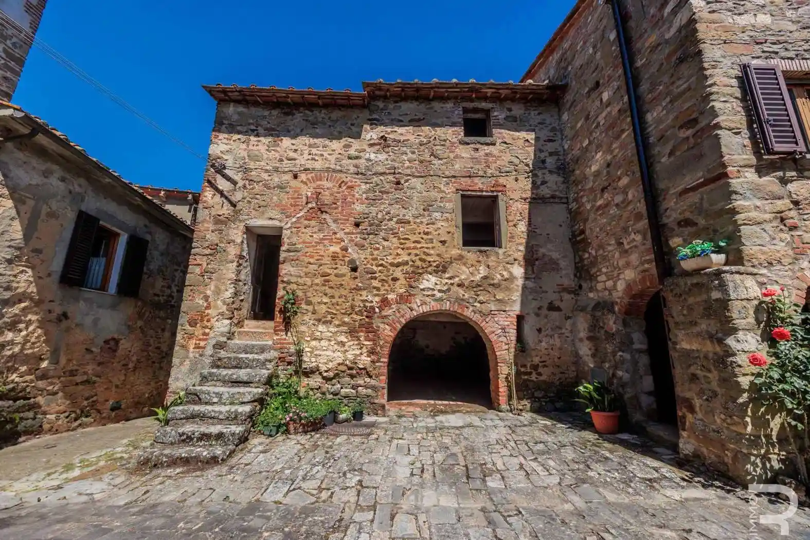 Villa in vendita a Bucine