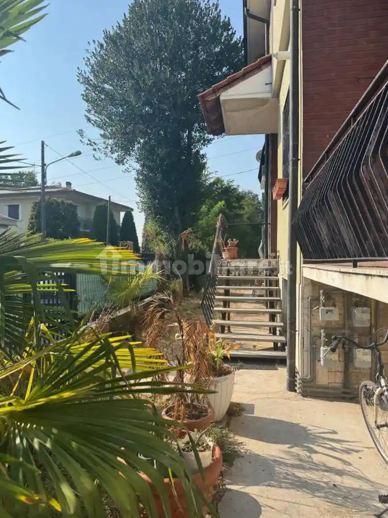 Appartamento in vendita a Ossona
